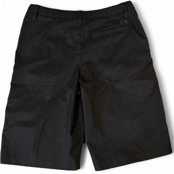 Under Armour Black Flat Front Shorts Versatile Design Boys size 16 - Picture 2 of 3